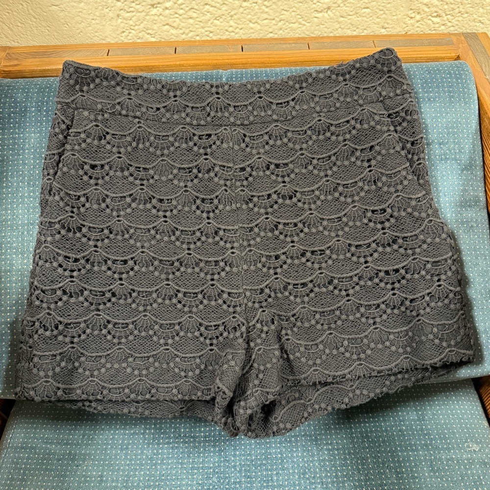 Express Crocheted Lace Black Shorts with Pockets Womens size 10